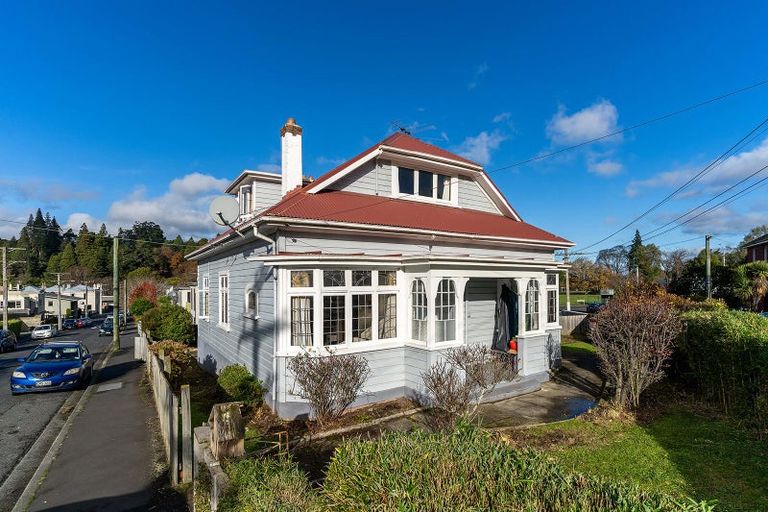 Photo of property in 27 Gladstone Road, North East Valley, Dunedin, 9010