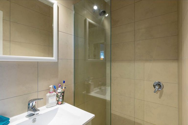 Photo of property in 47 Huia Road, Titirangi, Auckland, 0604