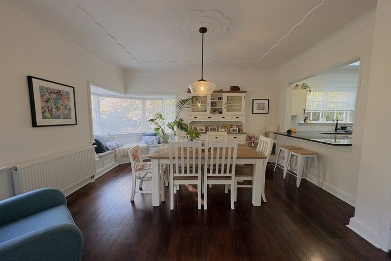 Photo of property in 26 Waitohu Road, York Bay, Lower Hutt, 5013