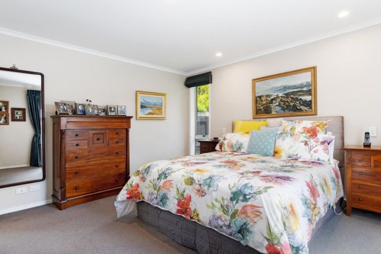 Photo of property in 15 Hansard Place, Bethlehem, Tauranga, 3110