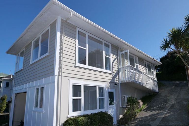 Photo of property in 132 Broderick Road, Johnsonville, Wellington, 6037