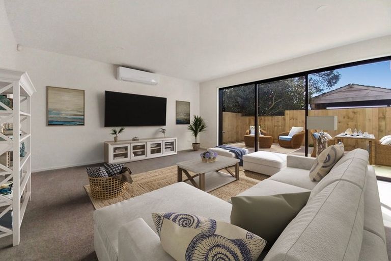 Photo of property in 10/116 Colwill Road, Massey, Auckland, 0614