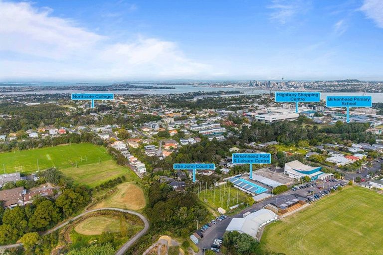 Photo of property in 3/35 John Court Street, Birkenhead, Auckland, 0626