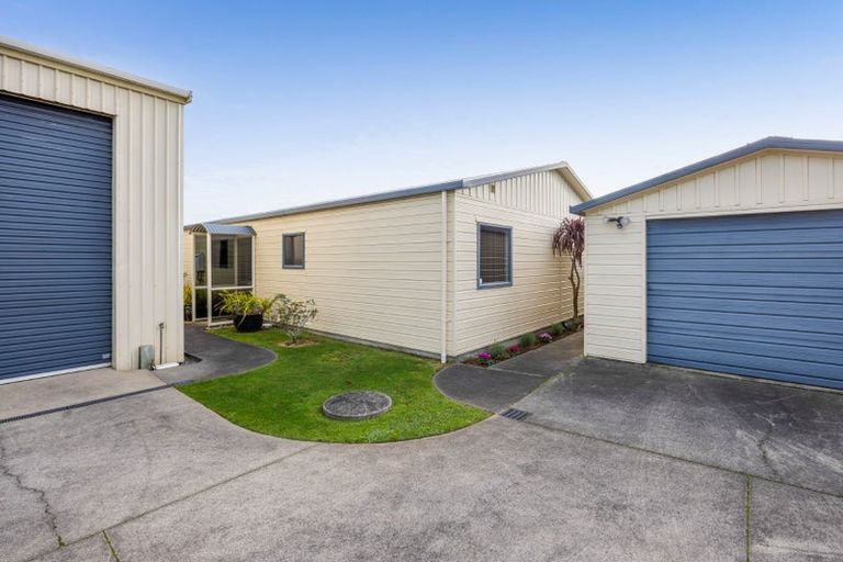 Photo of property in 106 Smart Road, Glen Avon, New Plymouth, 4312