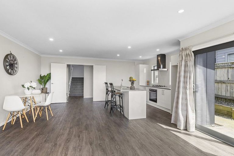 Photo of property in 84 Endeavour Drive, Whitby, Porirua, 5024