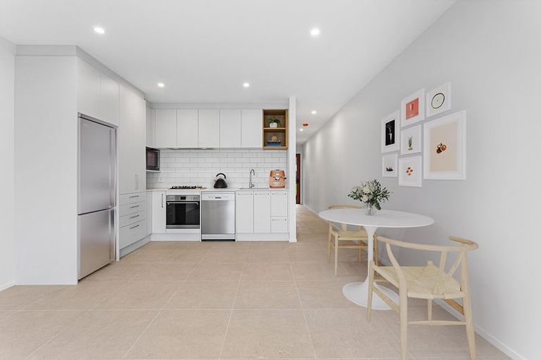 Photo of property in 108 Te Napi Drive, Takanini, Auckland, 2112