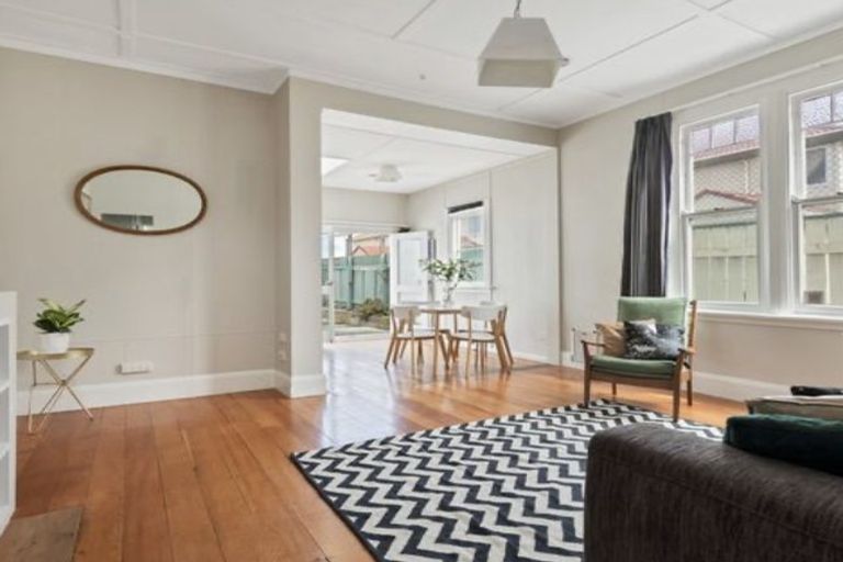 Photo of property in 119 Apu Crescent, Lyall Bay, Wellington, 6022