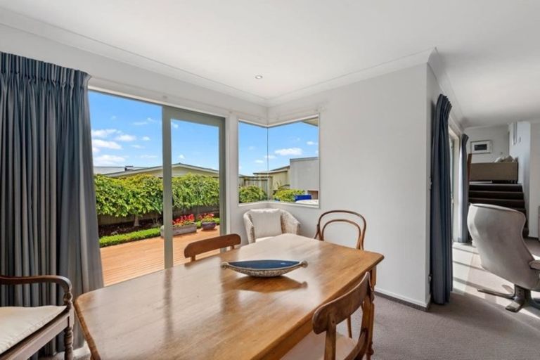 Photo of property in 4 Kaka Street, Waikanae, 5036