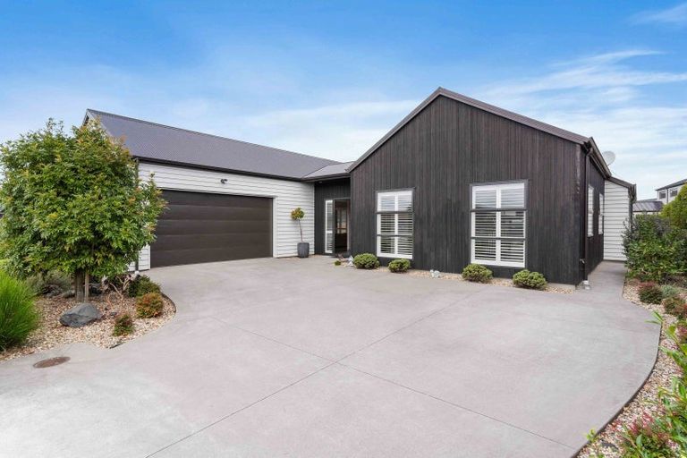 Photo of property in 80 Riverhead Point Drive, Riverhead, 0820