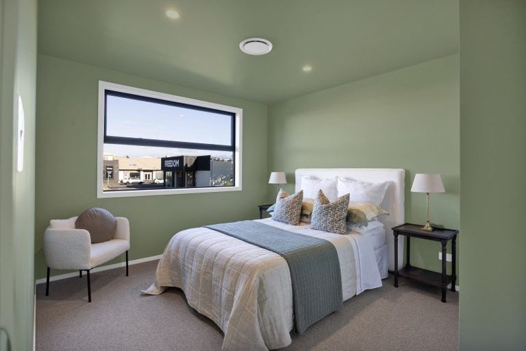 Photo of property in 10 Eliot Street, New Plymouth, 4310