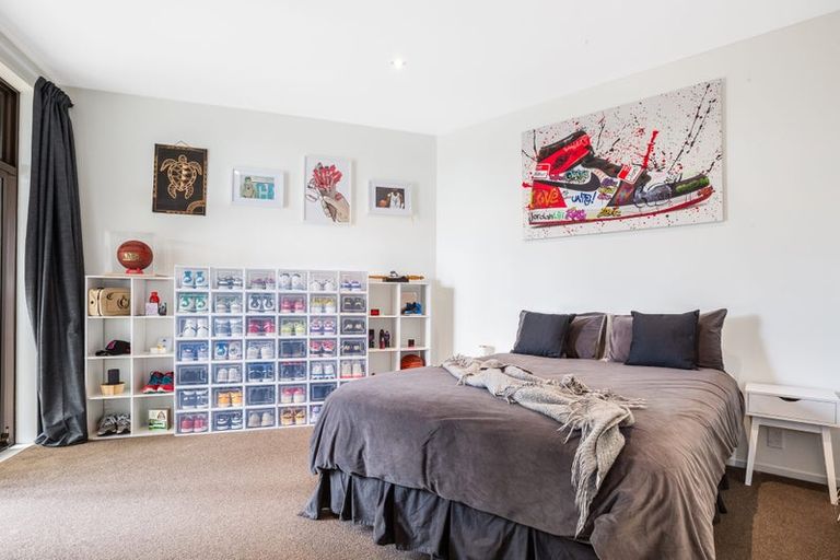 Photo of property in 4 Helm Place, Whitby, Porirua, 5024