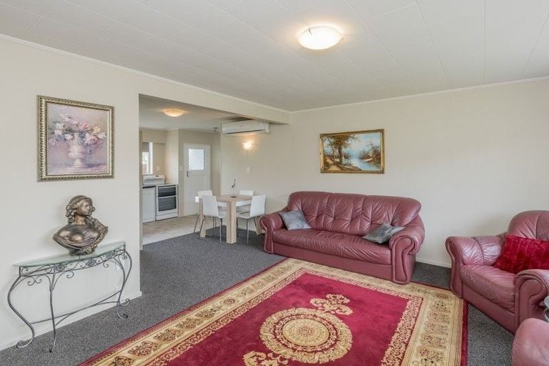 Photo of property in 22 Matai Street, Waikanae, 5036