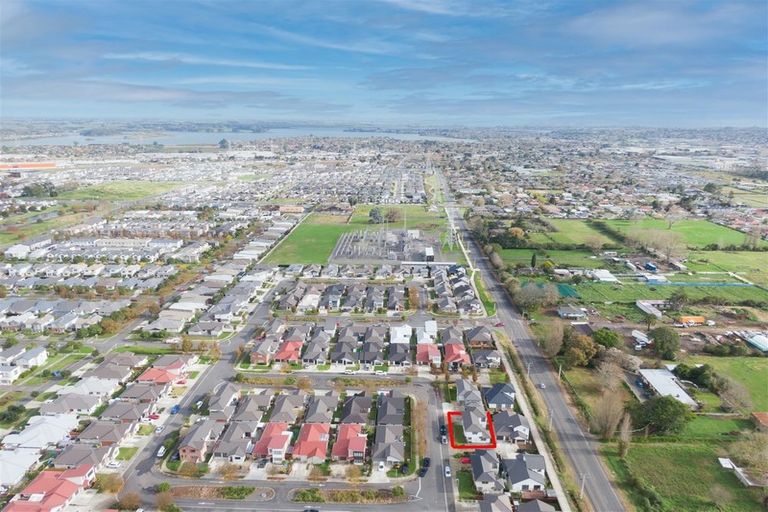 Photo of property in 53 Tarapiroe Avenue, Takanini, 2112