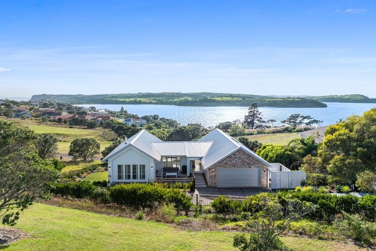 Photo of property in 30 Pacific Cliffs Drive, Gulf Harbour, Whangaparaoa, 0930