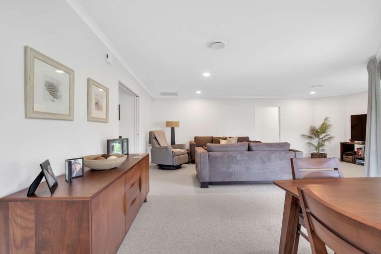 Photo of property in 21 Beachwater Drive, Papamoa Beach, Papamoa, 3118