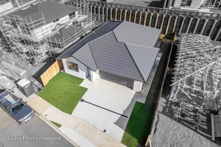 Photo of property in 115 Silverstream Road, Crofton Downs, Wellington, 6035