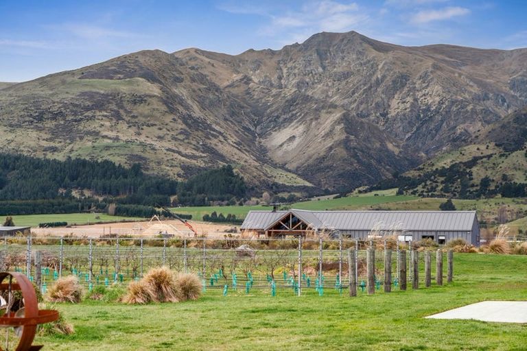 Photo of property in 46 Paterson Drive, Hawea Flat, Wanaka, 9382