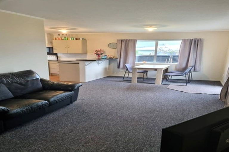 Photo of property in 17 Weymouth Grove, Wainuiomata, Lower Hutt, 5014