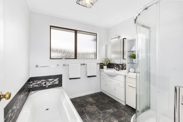 Photo of property in 88 Leeward Drive, Whitby, Porirua, 5024