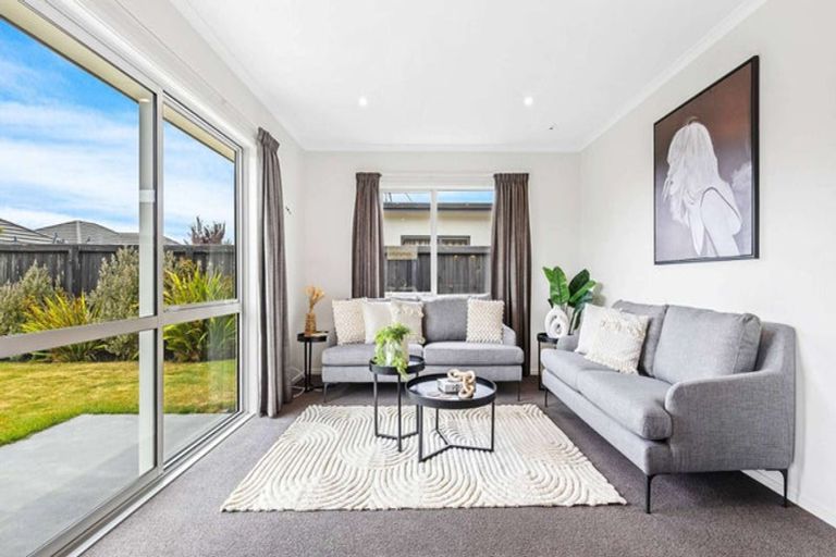 Photo of property in 25 Ragley Way, Rolleston, 7615