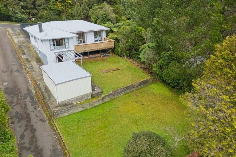Photo of property in 31 August Street, Stokes Valley, Lower Hutt, 5019