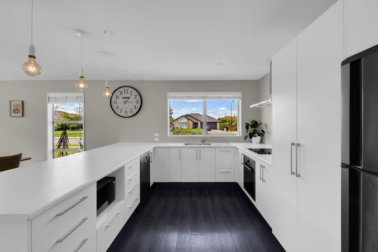 Photo of property in 5 Highworth Crescent, Rolleston, 7615