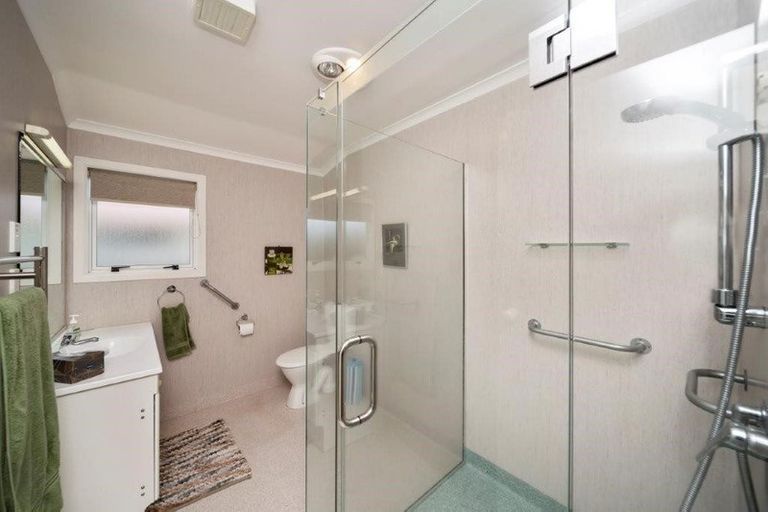 Photo of property in 18a Milmoe Street, Hawera, 4610