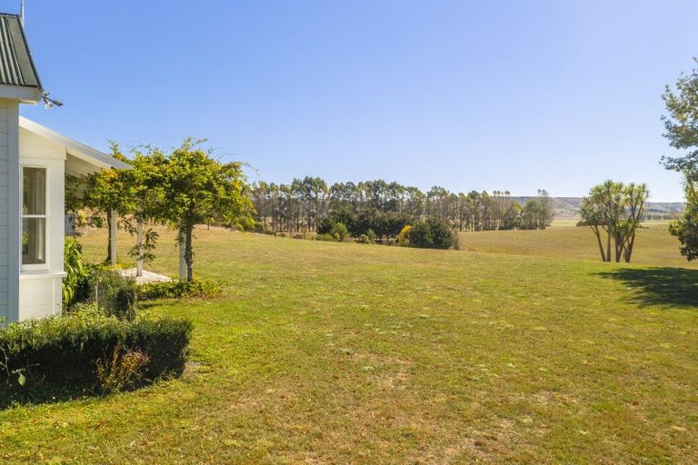 Photo of property in 724 Porangahau Road, Waipukurau, 4282