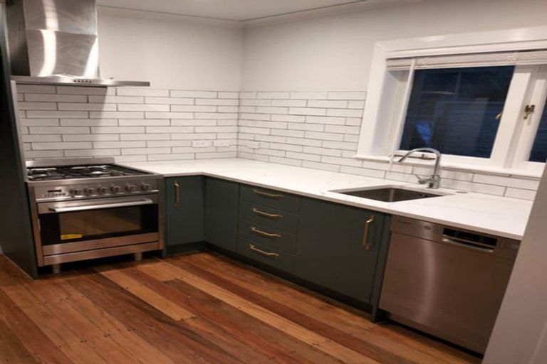 Photo of property in 21 Pine Avenue, Otumoetai, Tauranga, 3110