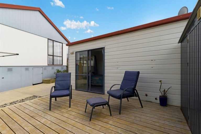 Photo of property in 34a Riserra Drive, Ranui, Auckland, 0612