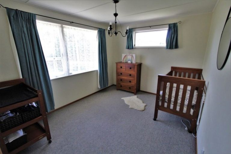Photo of property in 16 Kenmore Place, Tokoroa, 3420