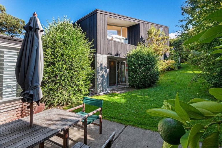 Photo of property in 44-46 Park Street, Queenstown, 9300