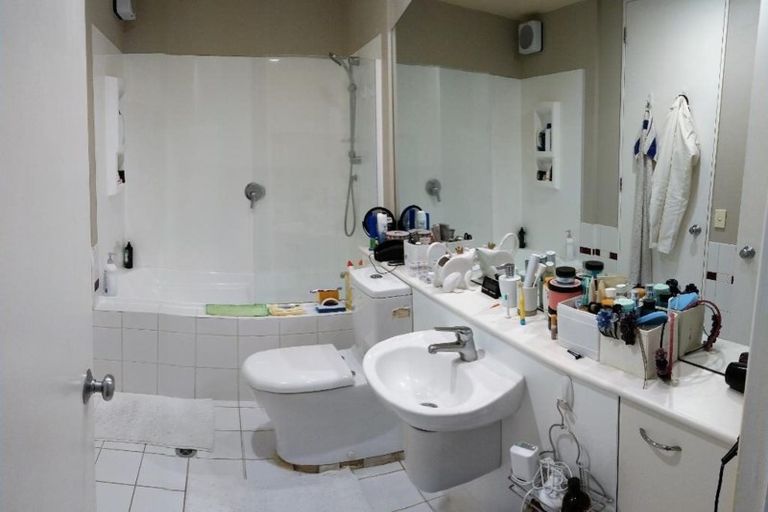 Photo of property in Sirocco Apartments, 610/8u Church Street, Wellington Central, Wellington, 6011