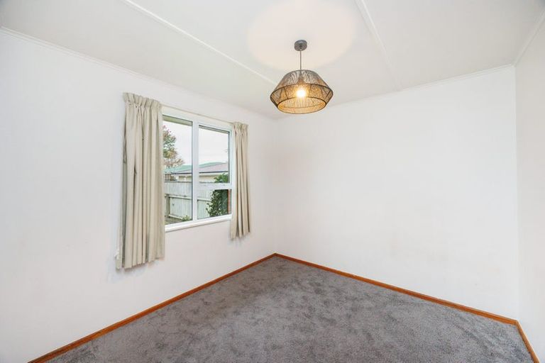Photo of property in 8 Austin Place, Awapuni, Palmerston North, 4412