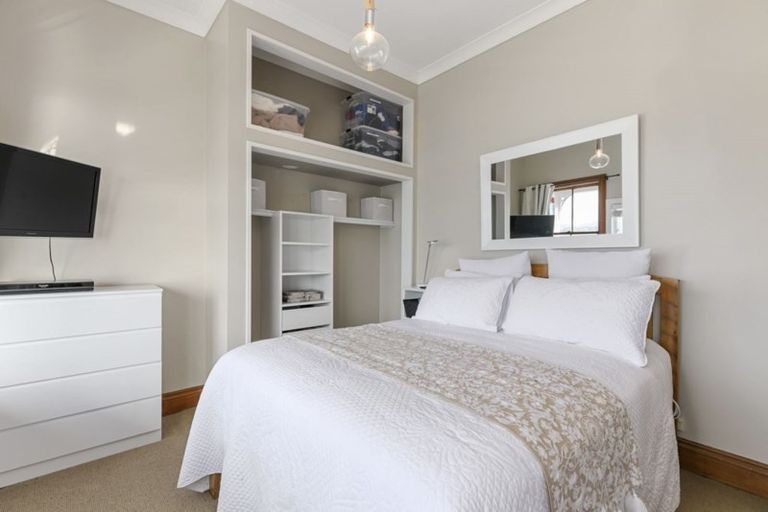 Photo of property in 285 Karaka Bay Road, Karaka Bays, Wellington, 6022