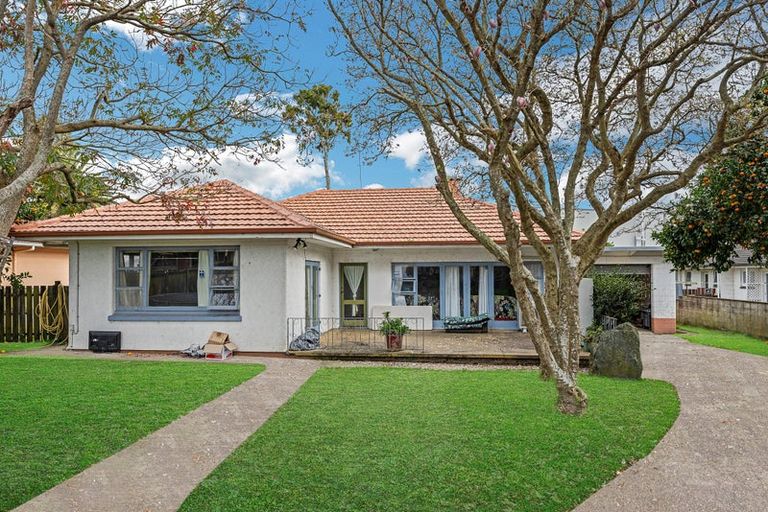 Photo of property in 53 Takanini Road, Takanini, 2112
