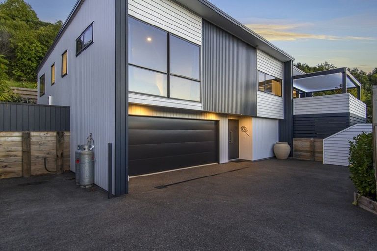 Photo of property in 133 Lakes Boulevard, Pyes Pa, Tauranga, 3112
