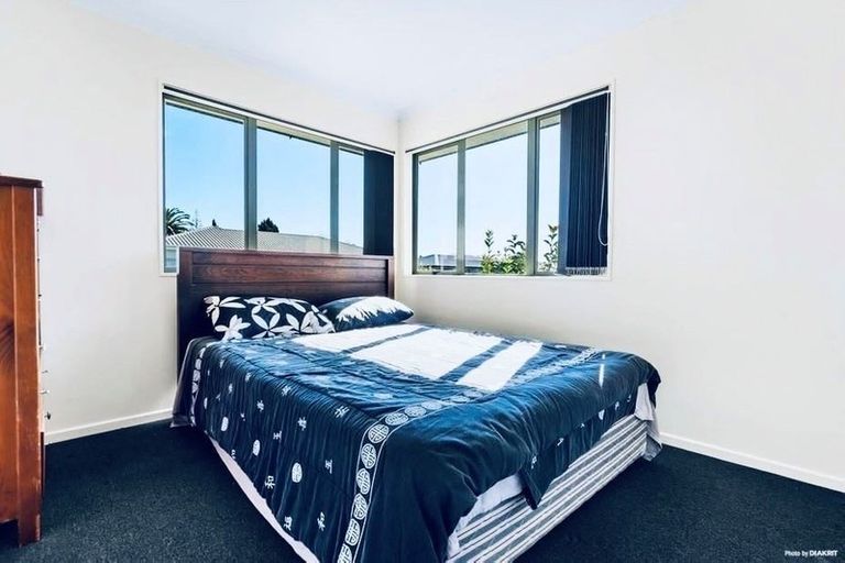 Photo of property in 15 Josie Lane, Manurewa, Auckland, 2102