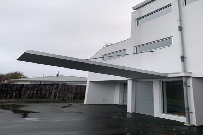 Photo of property in 22 Heywood Terrace, Richmond, Christchurch, 8013