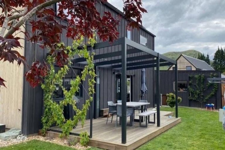 Photo of property in 70 Toni's Terrace, Lower Shotover, Queenstown, 9304