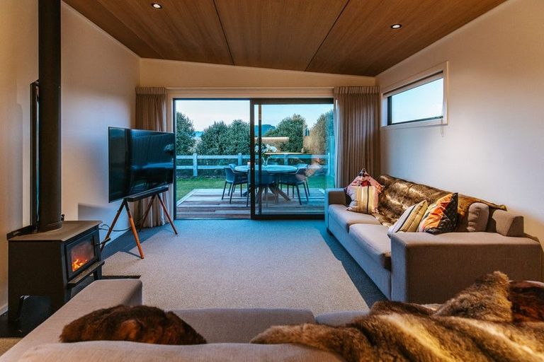 Photo of property in 32 Burbank Road, Wanaka, 9382