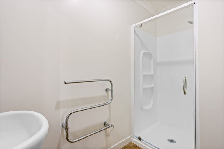 Photo of property in 78 Rosario Crescent, Red Beach, 0932