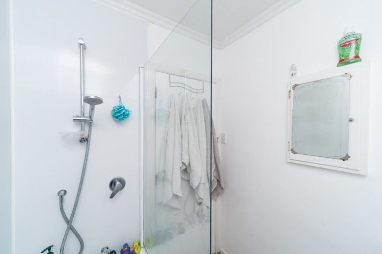 Photo of property in 2b Martin Street, Palmerston North, 4414