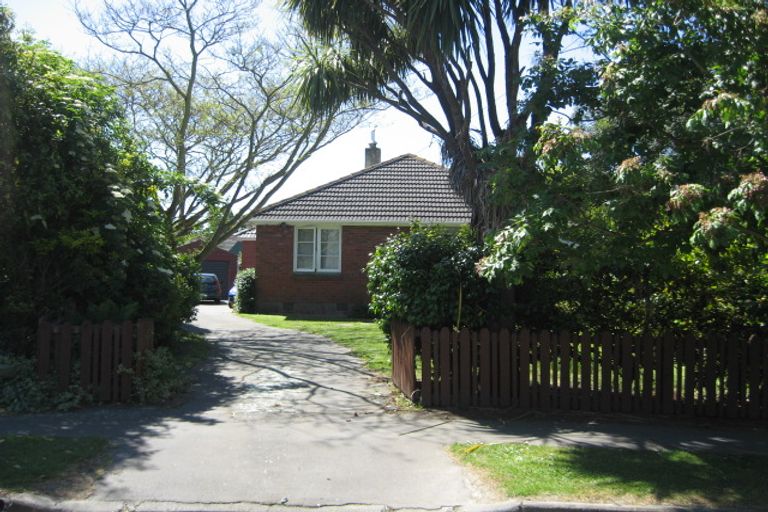 Photo of property in 4 Allison Place, Shirley, Christchurch, 8013