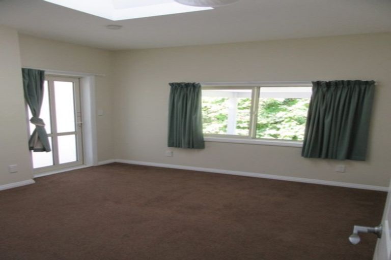 Photo of property in 1 Piko Crescent, Riccarton, Christchurch, 8041
