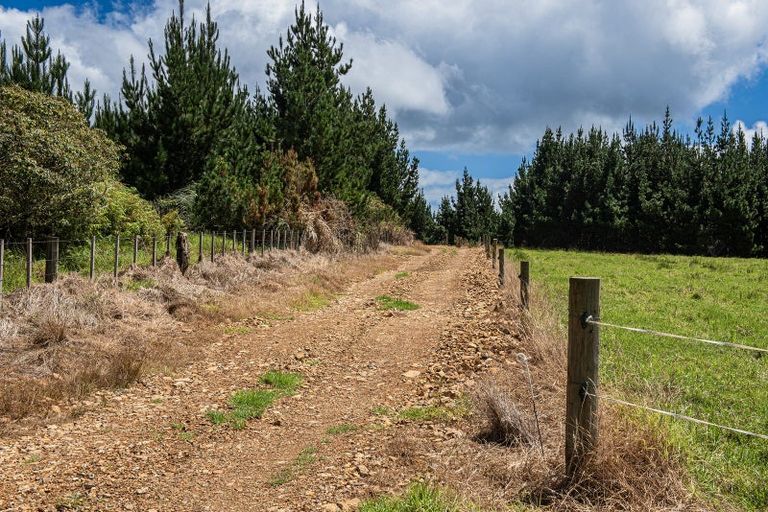 Photo of property in 436 Glenmohr Road, Waipu, 0582