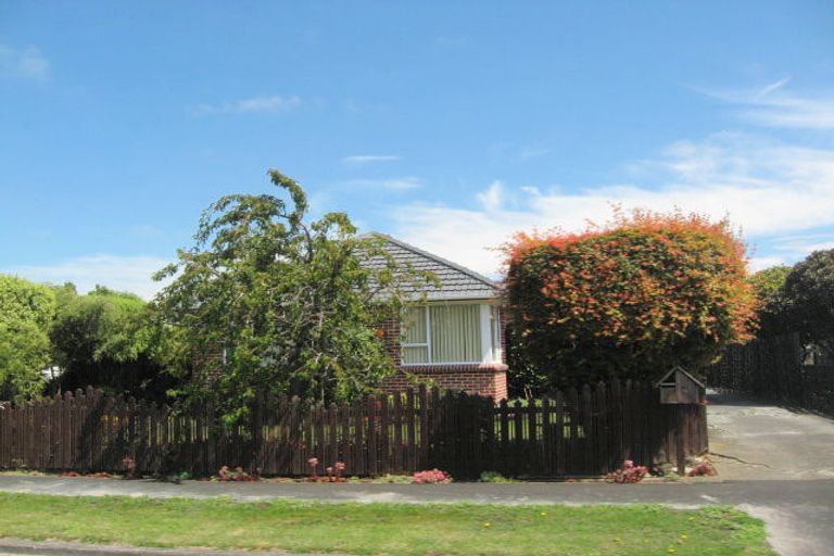 Photo of property in 18 Rollesby Street, Hoon Hay, Christchurch, 8025
