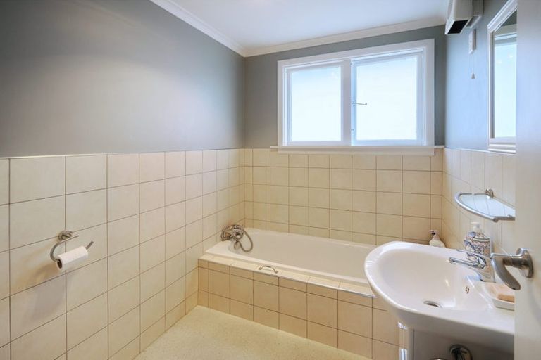 Photo of property in 103 Bassett Street, Burwood, Christchurch, 8083