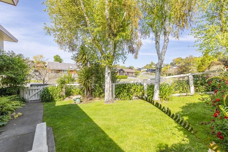 Photo of property in 59 Hetley Crescent, Taradale, Napier, 4112