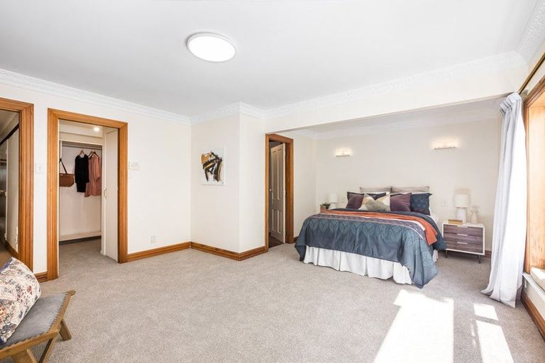 Photo of property in 102a Miromiro Road, Normandale, Lower Hutt, 5010